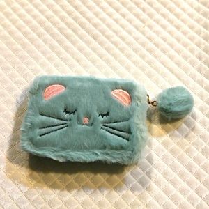Fluffy cat wallet